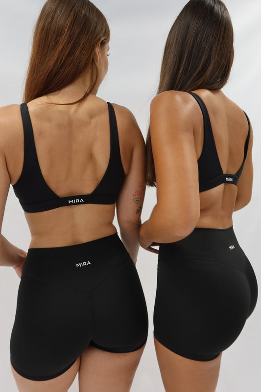 SCULPT SCRUNCH SHORTS 4 BLACK